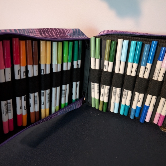 40+ Tombow ABT Pro Alcohol Markers + Carrying Case, Freebies - Picture 2 of 3
